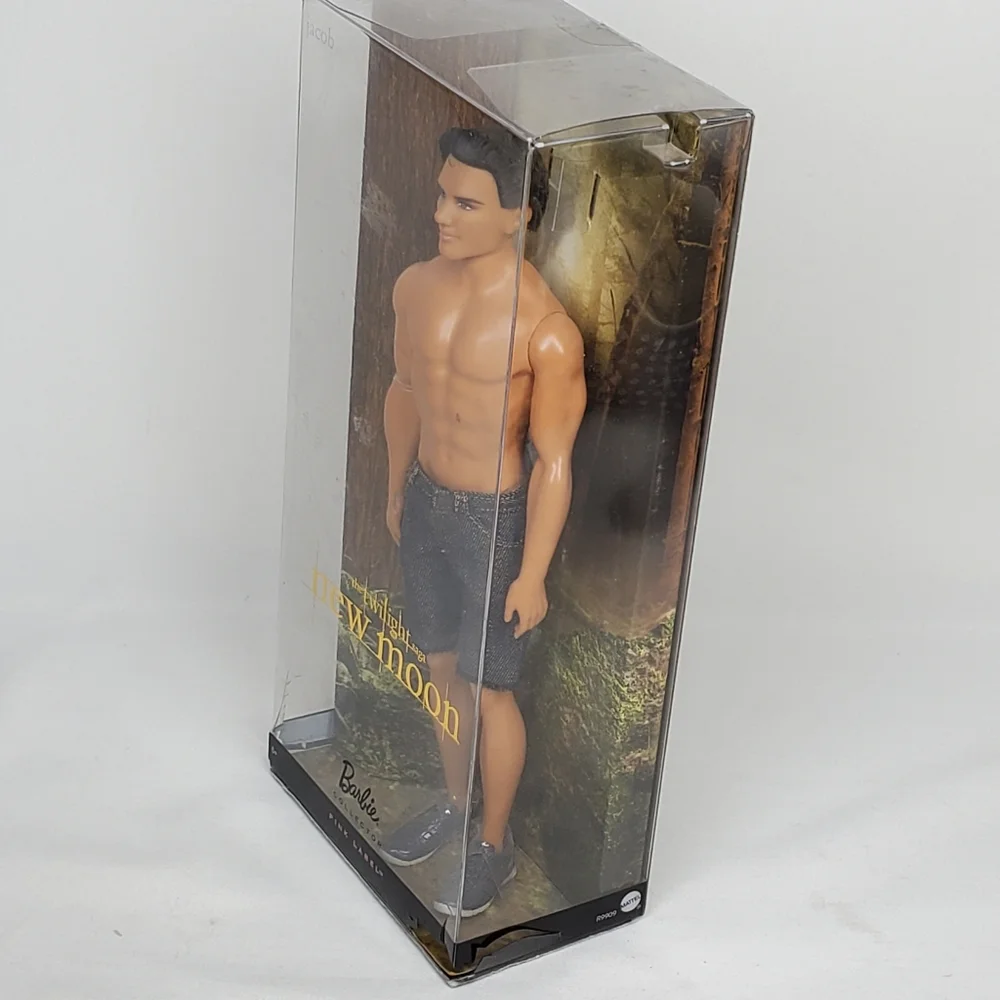 BARBIE TWILIGHT SAGA NEW MOON - JACOB BLACK Collector Doll 2009 - New in Box. - Picture 3 of 13